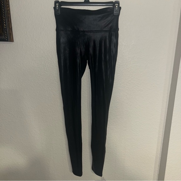 Spanx Black Faux Leather Leggings Size Small - Picture 1 of 7
